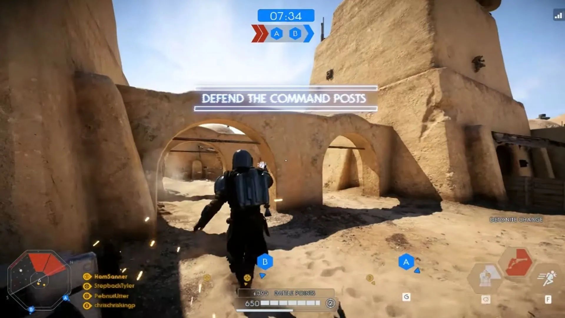 Ảnh chụp màn hình Star Wars Battlefront 2 với mod Mandalorian, minh họa cộng đồng modder tích cực.