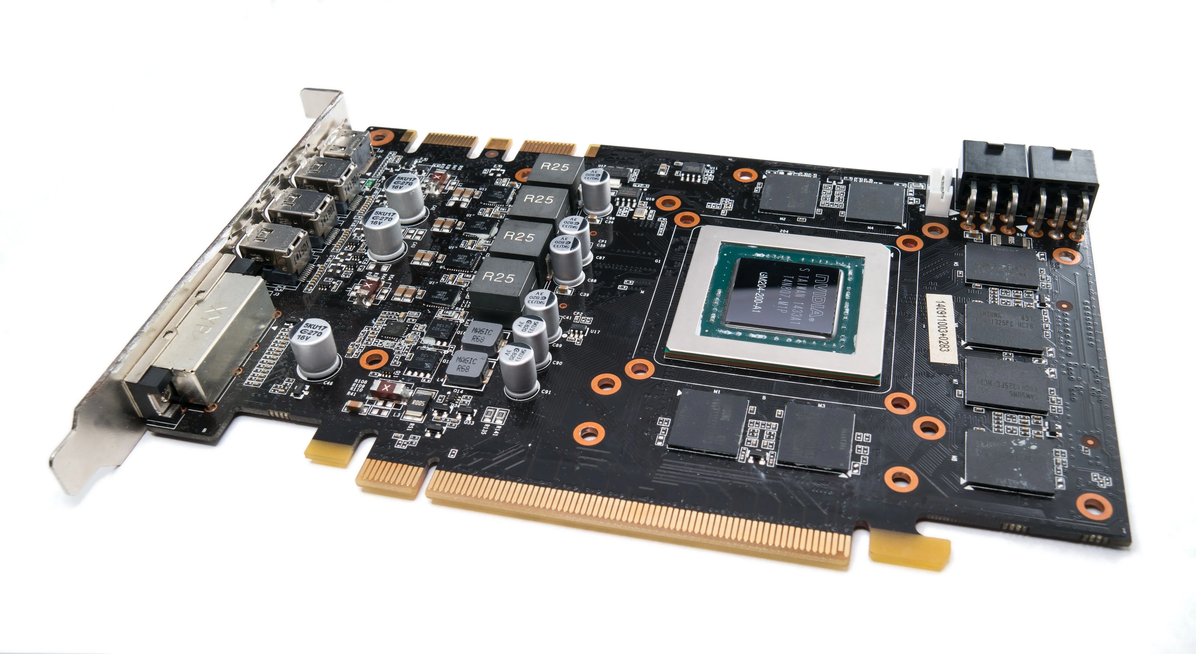 Đánh Giá Crucial P310 1TB SSD: Lựa Chọn Tối Ưu Cho PC Gaming Handheld Giá Chỉ 86 USD