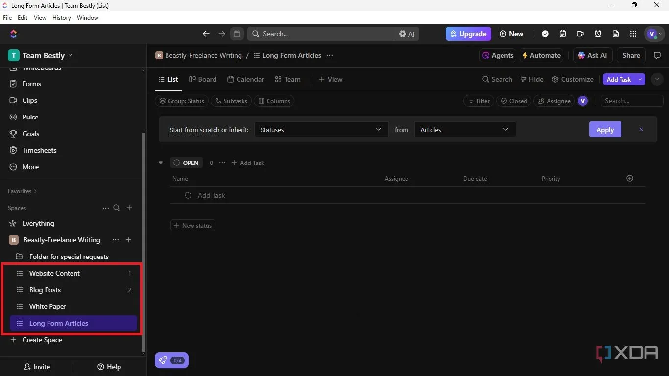 Các danh sách công việc (Lists) đã được tạo trong ClickUp, hiển thị tên và số lượng nhiệm vụ