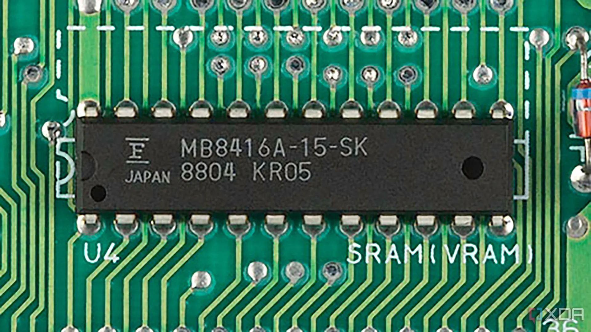 Chip VRAM (video RAM) 2KB được sử dụng trong Nintendo NES