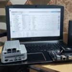 Giao diện web Proxmox truy cập từ laptop, phục vụ giải pháp lưu trữ dữ liệu tự động cho người du lịch.