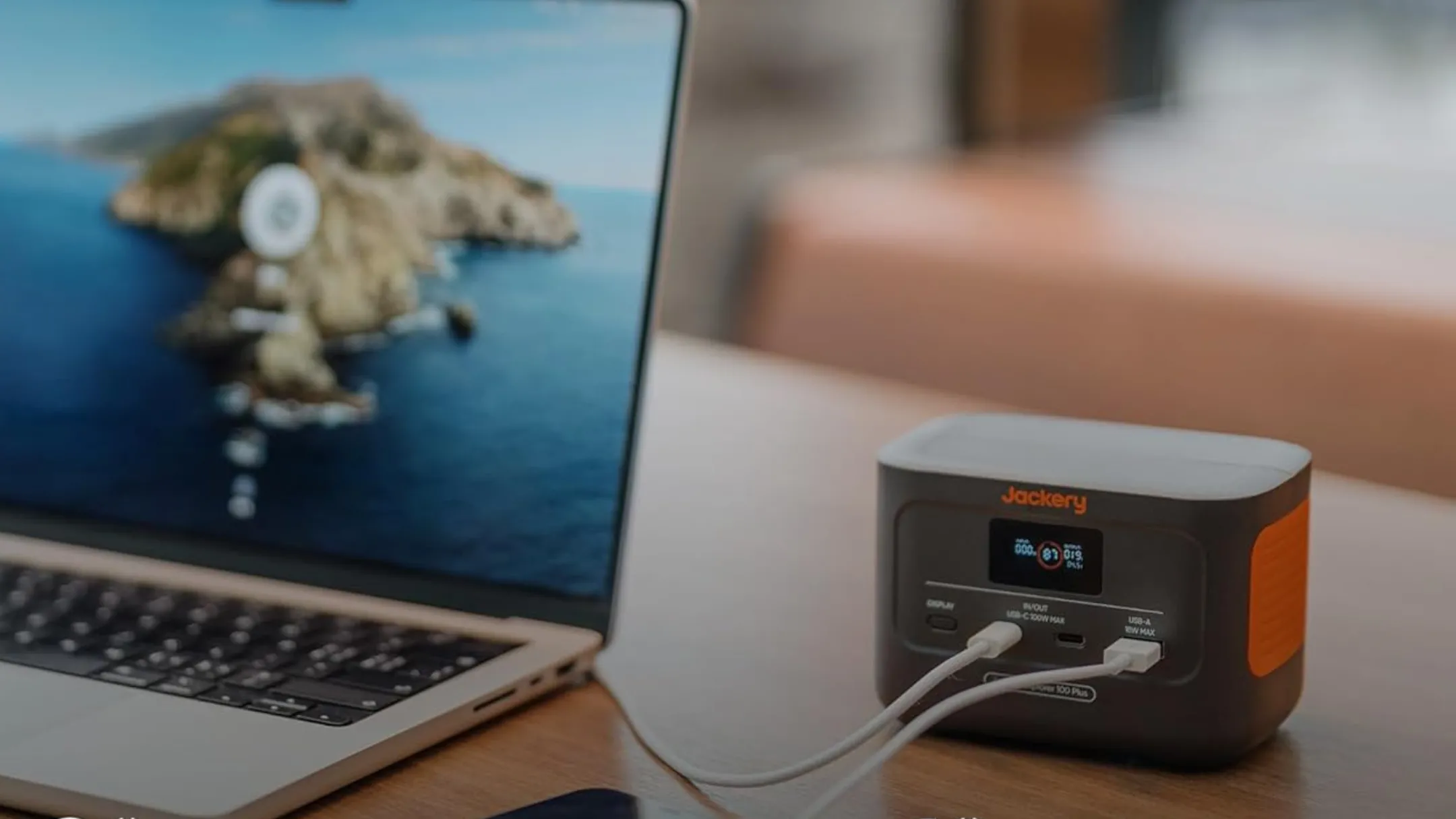 Jackery Explorer 100 Plus sẵn sàng cho mọi hành trình