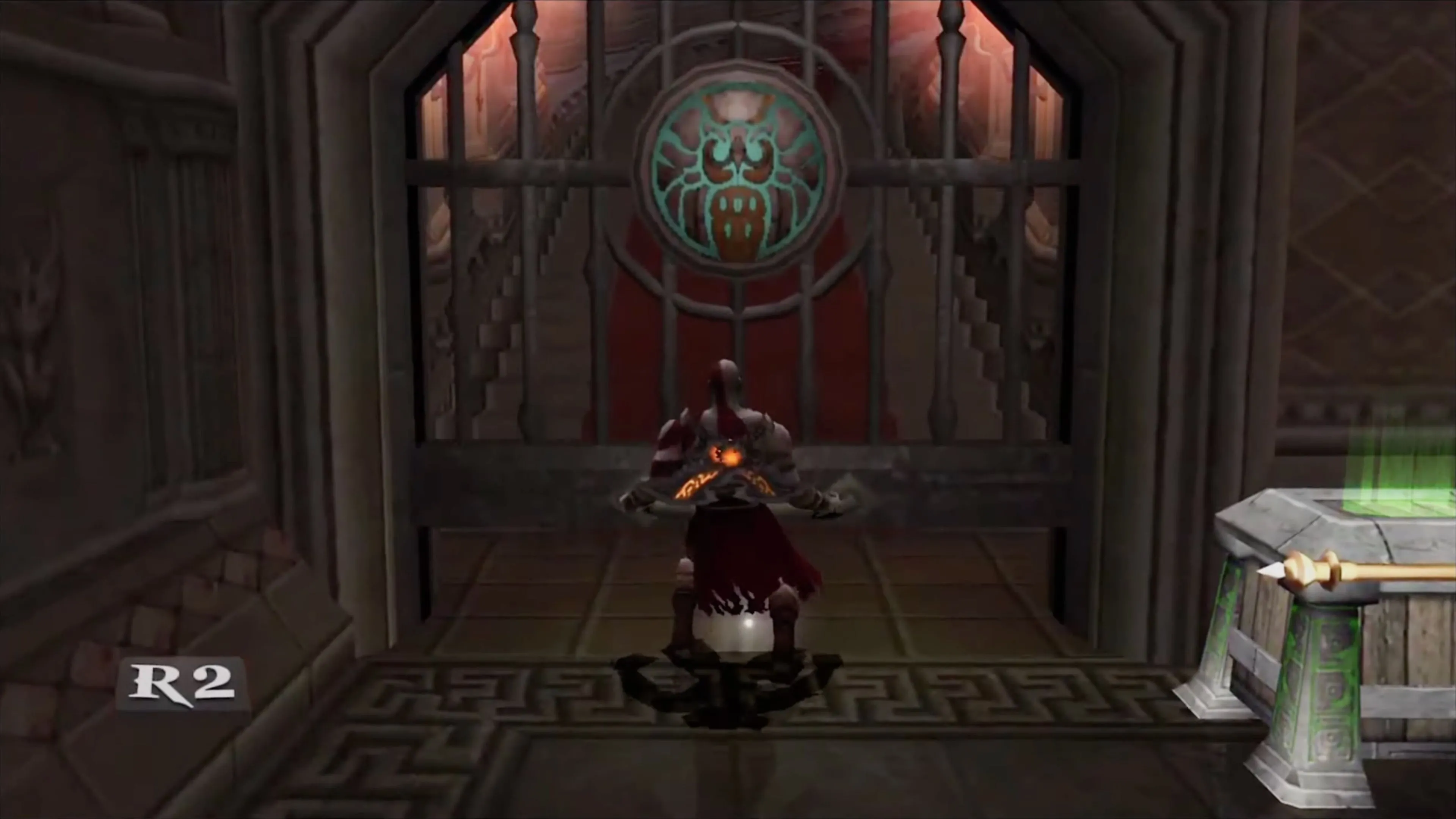 Kratos nhảy qua vực thẳm trong một phân đoạn platforming của God of War (2005).