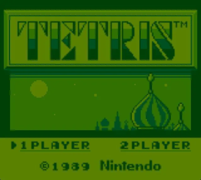 Màn hình game Tetris trên Game Boy, với các khối Tetromino đang rơi xuống.