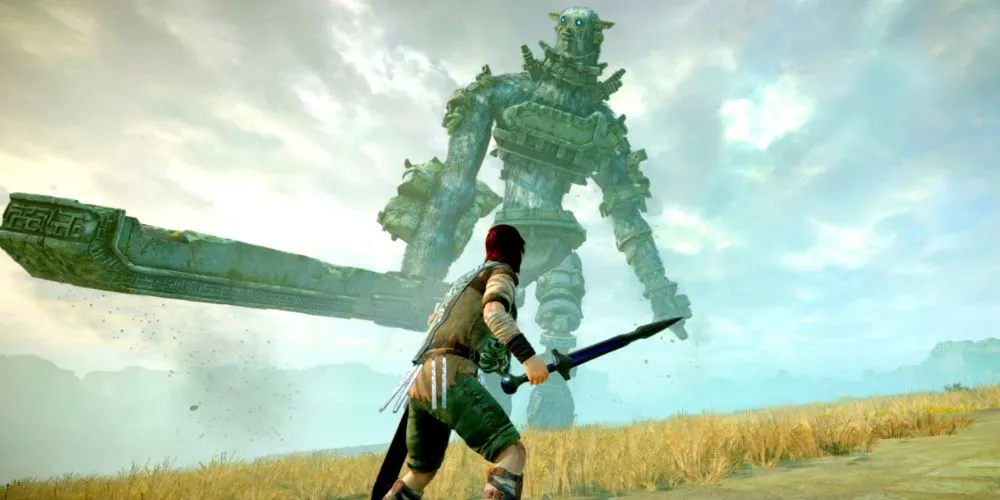 Một cảnh quay cận cảnh Wander khi anh ta đối mặt với một Colossus trong Shadow of the Colossus.
