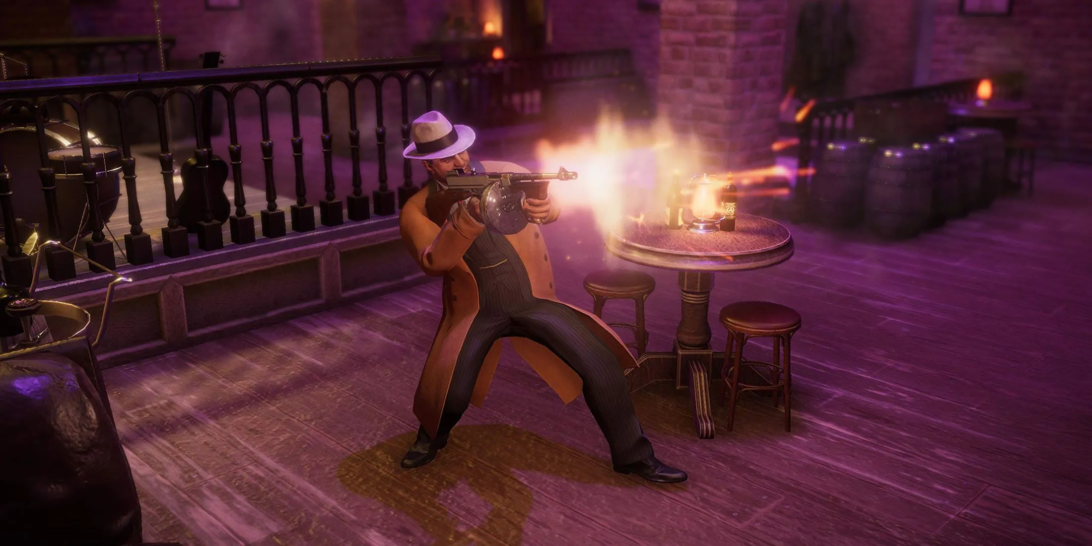 Một nhân vật trong Empire of Sin sử dụng súng máy Tommy gun