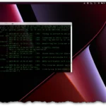 Người quản trị hệ thống tự host đang vất vả phân tích nhật ký (log) của Docker container để tìm lỗi.