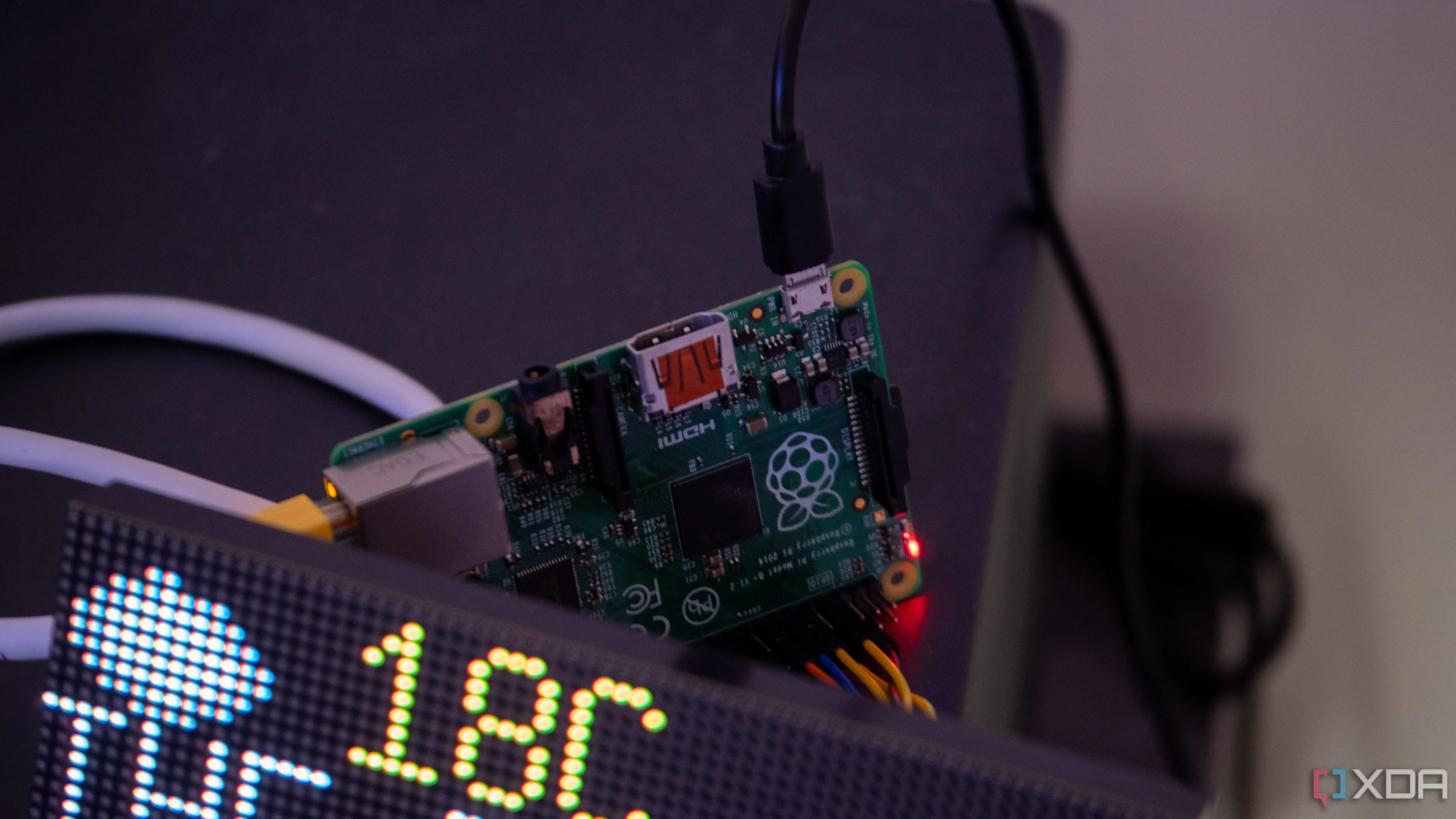 Raspberry Pi điều khiển màn hình LED ma trận RGB WaveShare HUB75
