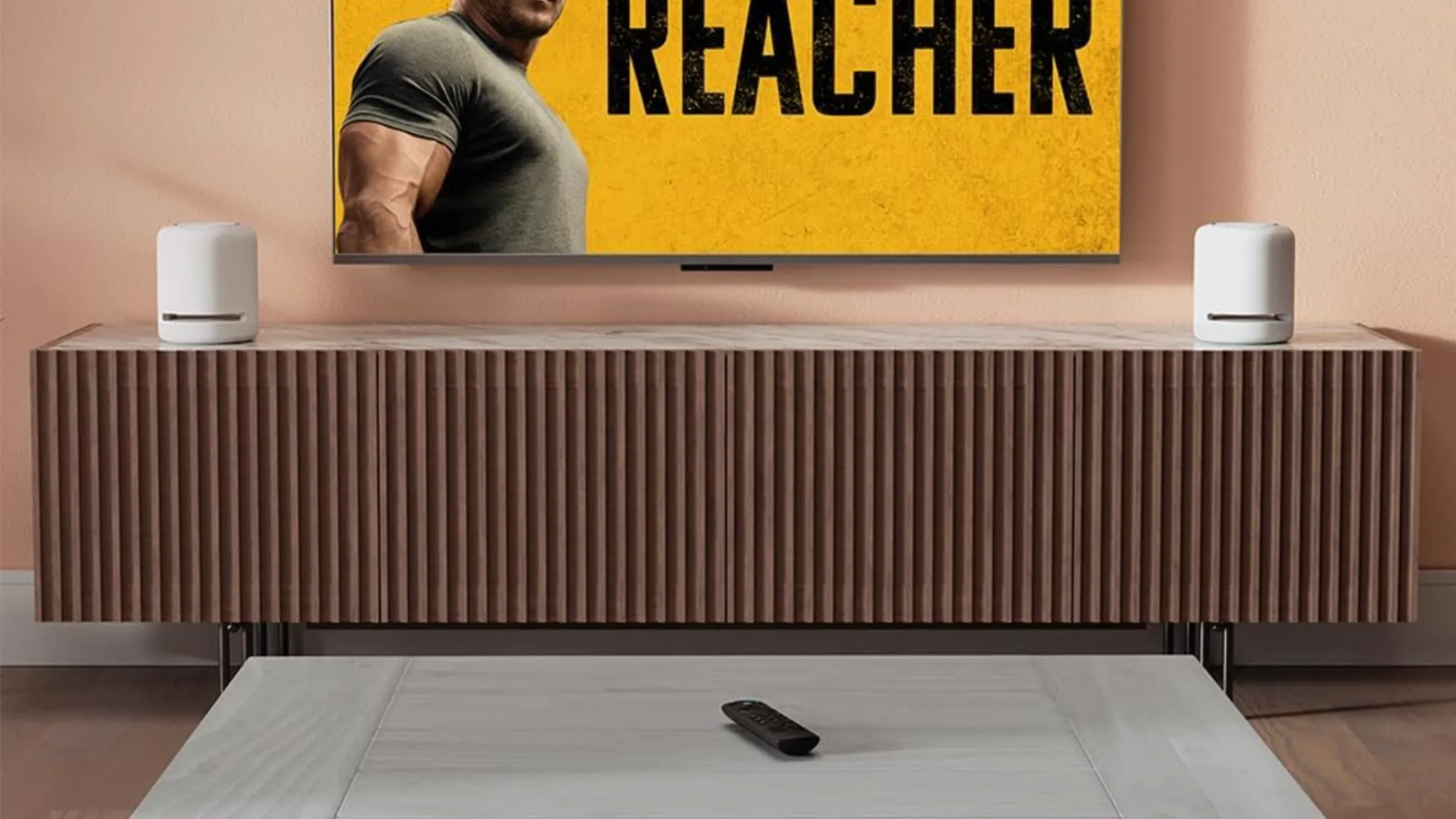 Thiết bị Amazon Fire TV Stick 4K nâng cao trải nghiệm giải trí trên TV phòng khách